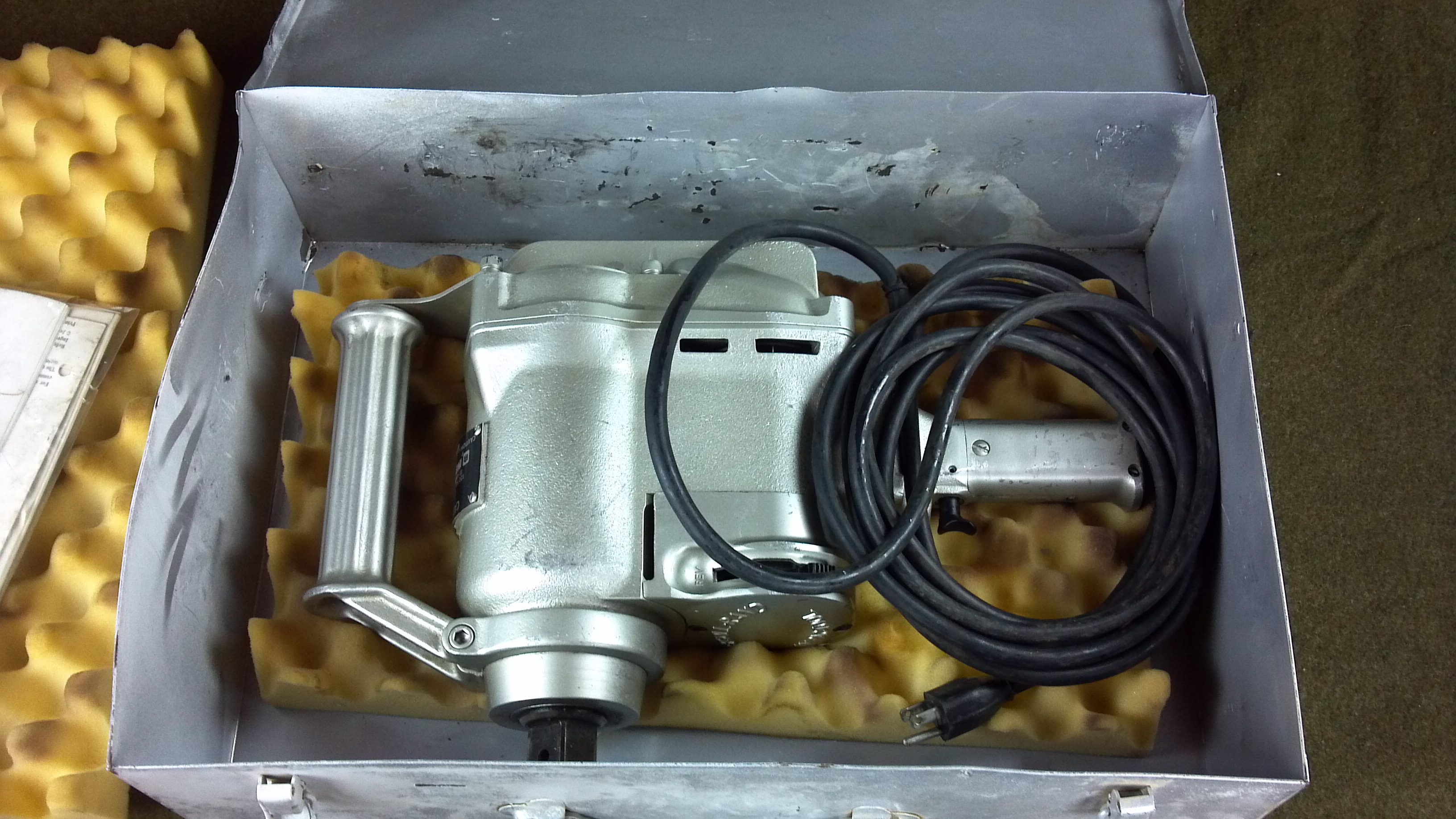 Nice IngersollRand 1" Electric Impact Wrench Square Drive 8056G1 eBay