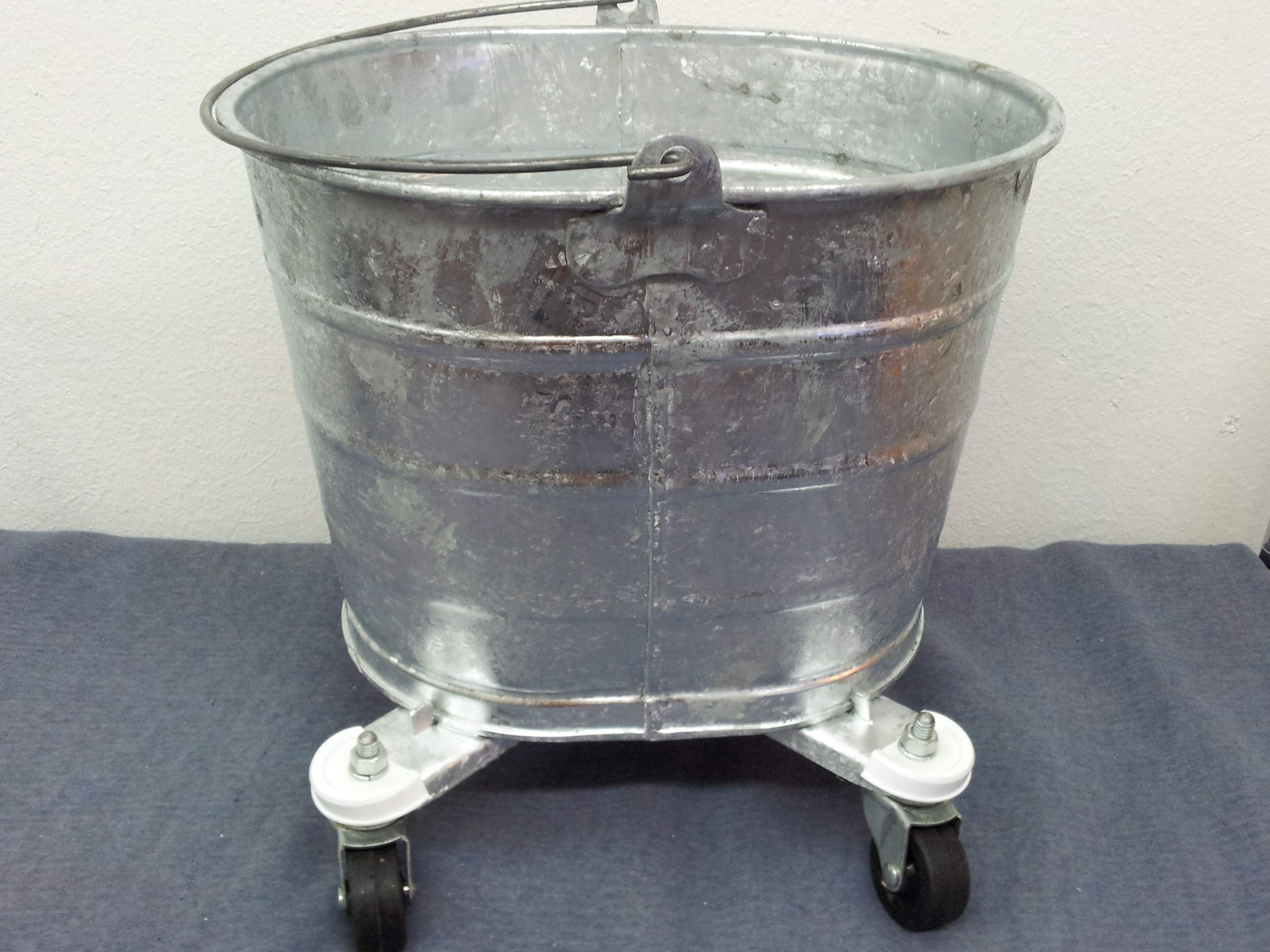 Nice 16 Qt. Metal Galvanized Mop Bucket With Caster Wheels eBay