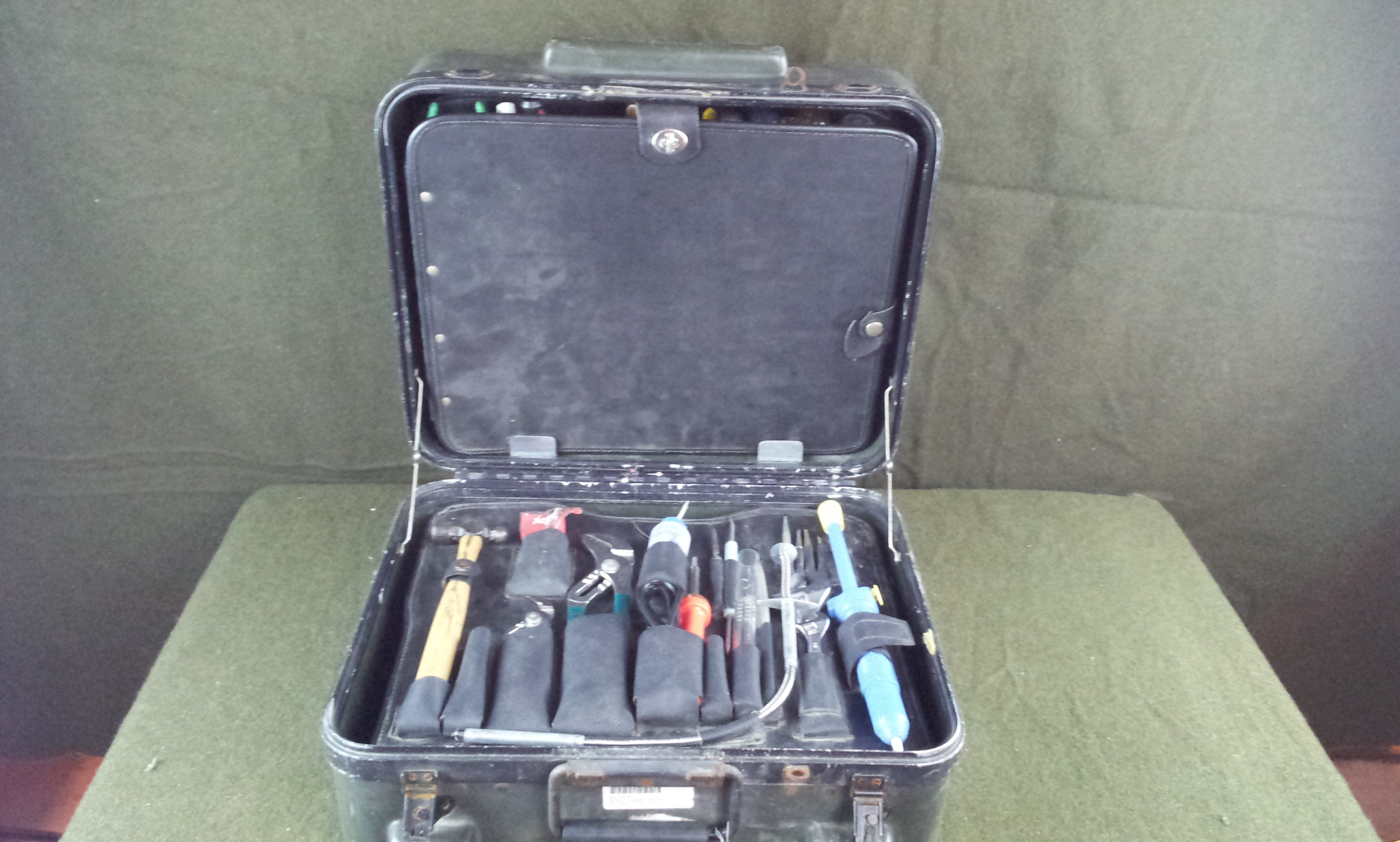 US Military MK2569 Electronics Tool Kit & Thermodyne Case Xcelite